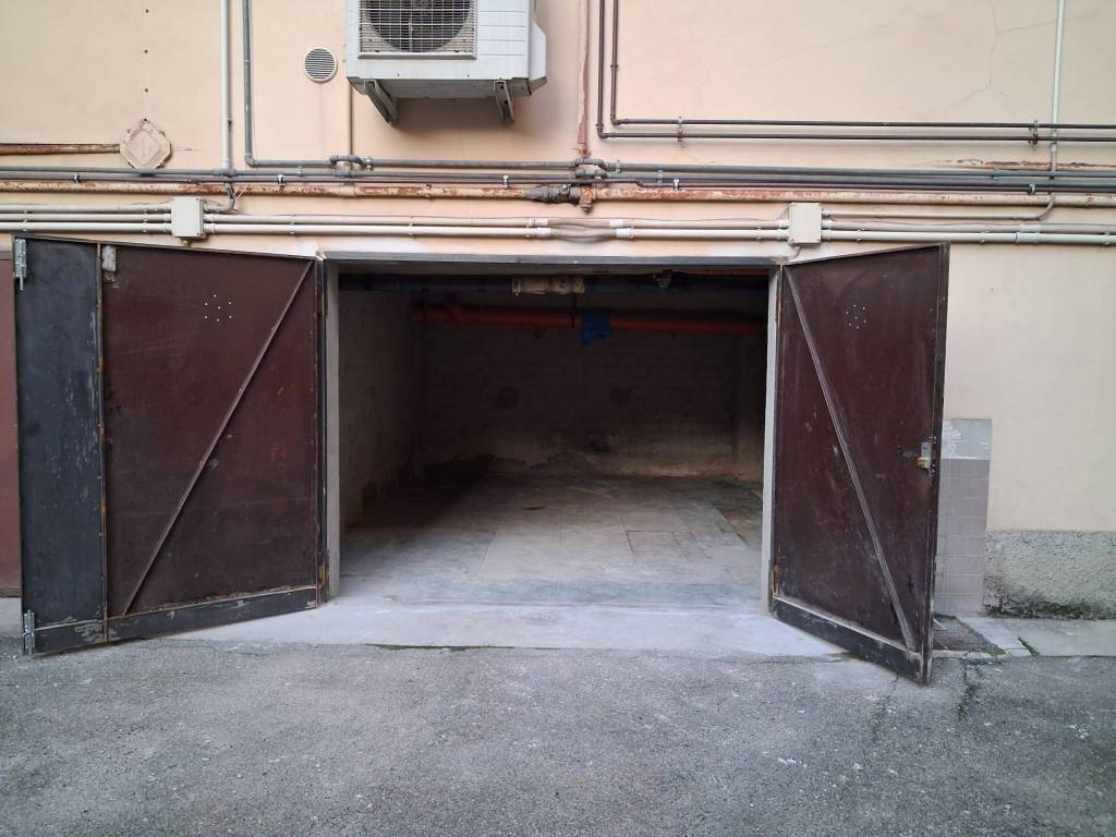 Box / garage a Pavia in Via Parco Vecchio, 17 - Foto 4