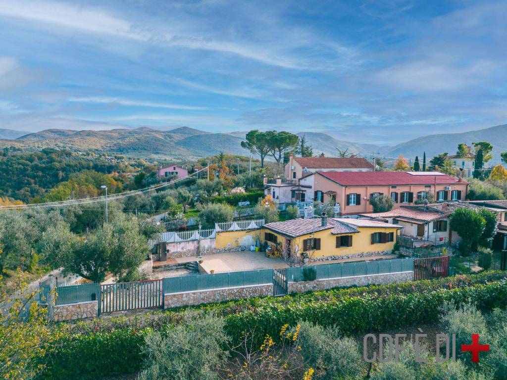 Villa a Monteleone sabino in Via delle Pietre Piane - Foto 2