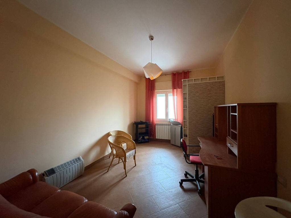 Appartamento a Catanzaro in Via Padre Antonio da Olivadi - Foto 4