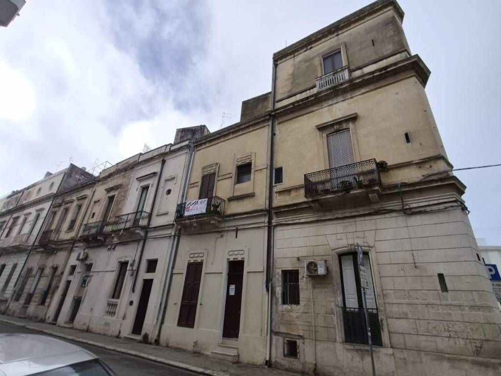 Palazzo / stabile a Lecce in Via Giovanni Antonio Orsini del Balzo, - Foto 2