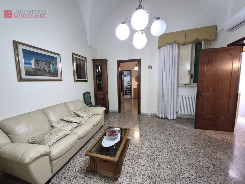 Palazzo / stabile a Lecce in Via Giovanni Antonio Orsini del Balzo, - Foto 4