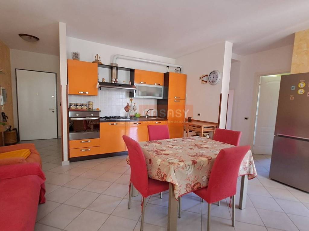 Appartamento a Albenga in Via Costituzione - Foto 3