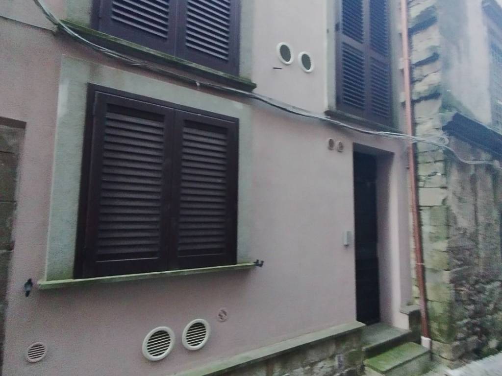 Palazzo / stabile a Viterbo in Via Bussi - Foto 2