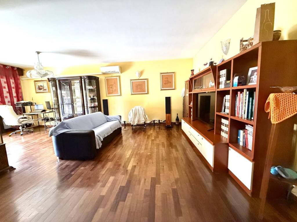 Appartamento a Montesilvano in Via Giuseppe Verrotti - Foto 2