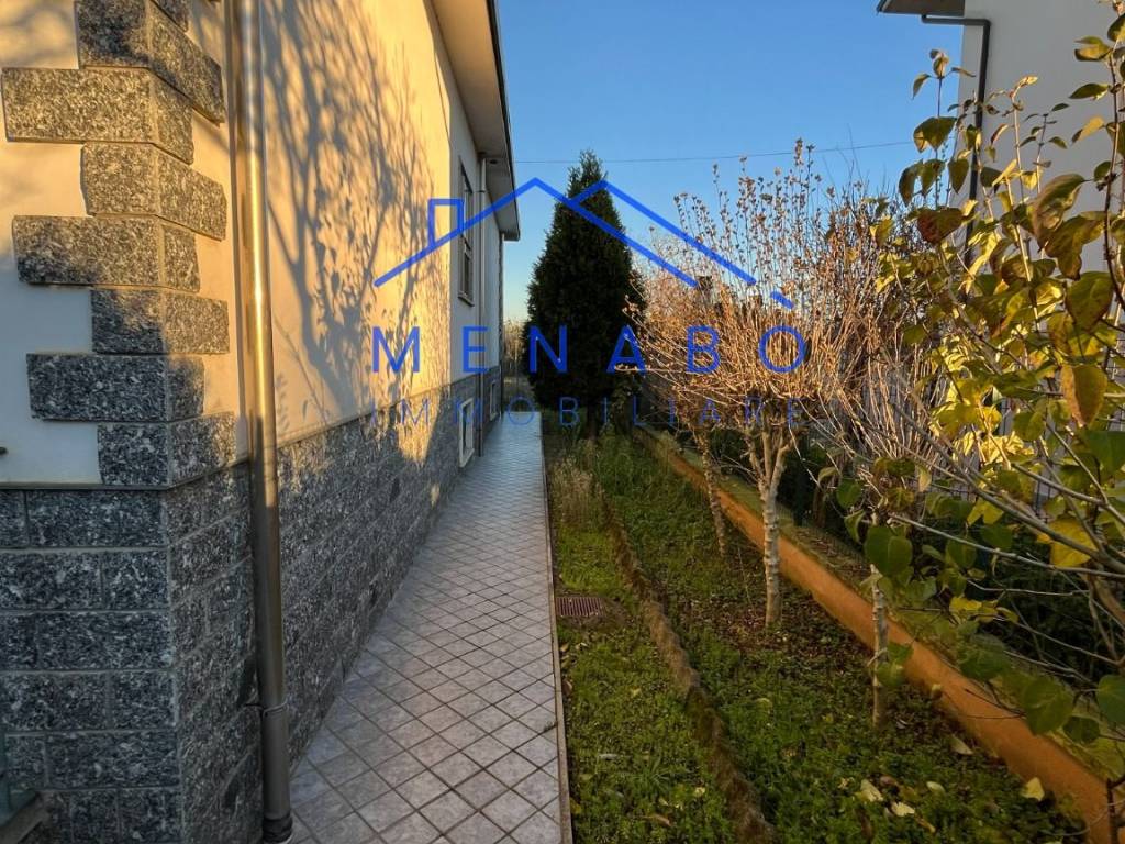 Villa a Alessandria in Via Aldo Diani - Foto 3