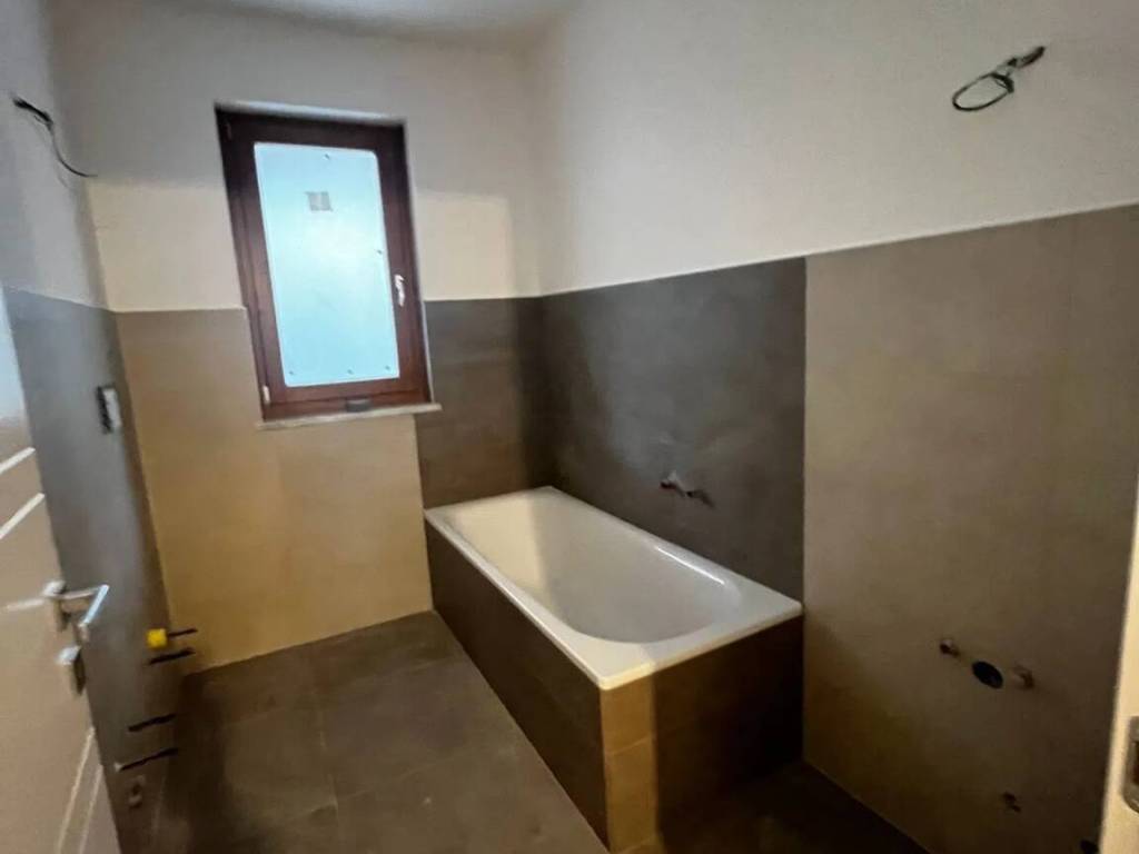 Appartamento a Bolzano in Via Piani D'Isarco - Foto 3