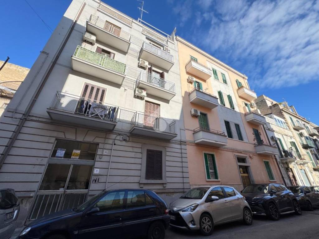 Appartamento a Bari in via MARIA CRISTINA DI SAVOIA, 34 - Foto 2