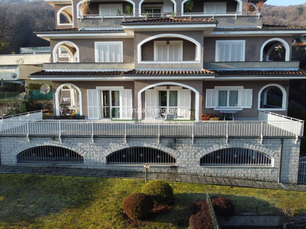 Appartamento a Baveno in Via Bertarello, 3 - Foto 2