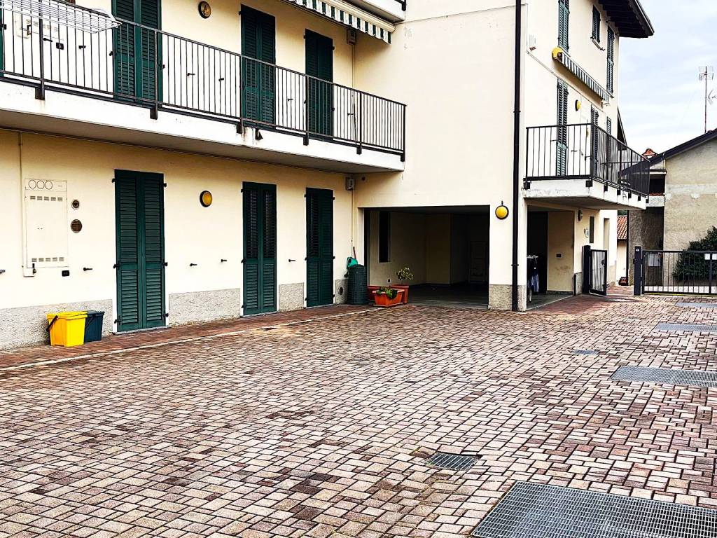 Appartamento a Costa masnaga in Via Federico Confalonieri, 16 - Foto 2