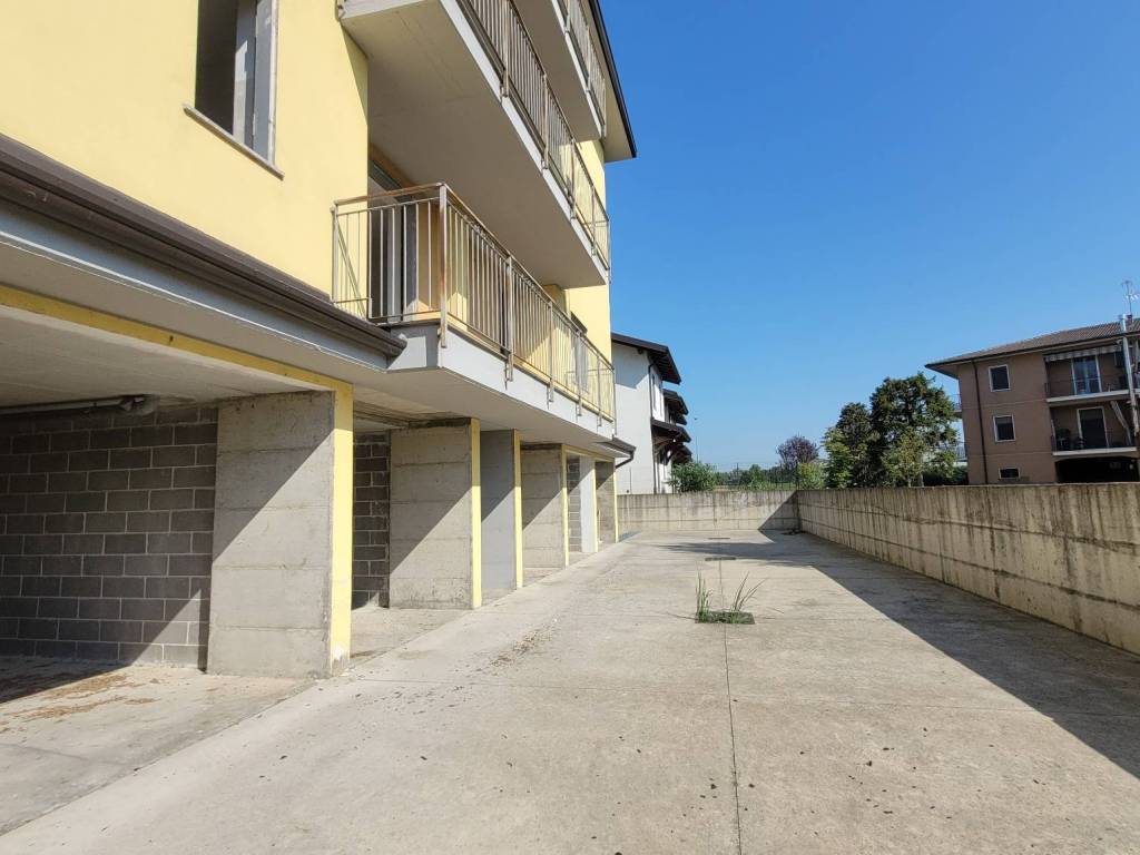 Appartamento a Vellezzo bellini in Via San Bartolomeo Apostolo - Foto 5