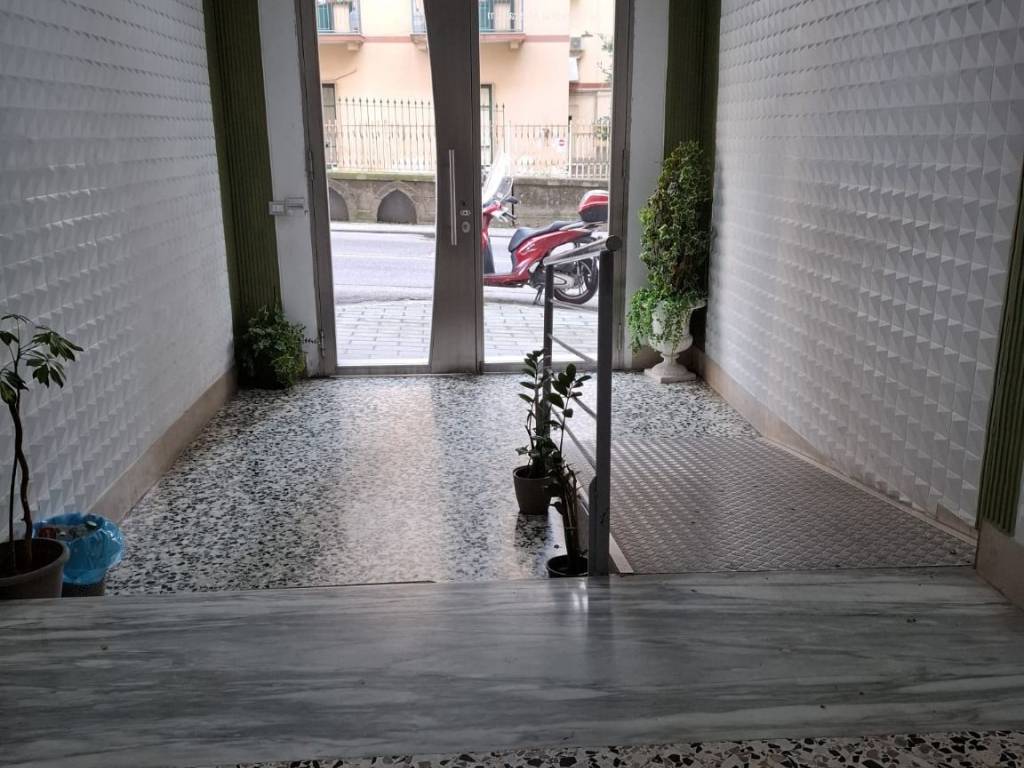 Appartamento a Salerno in Via Demetrio Moscato - Foto 2