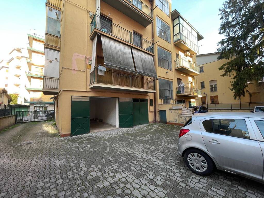 Box / garage a Benevento in Via Almerico Meomartini - Foto 2
