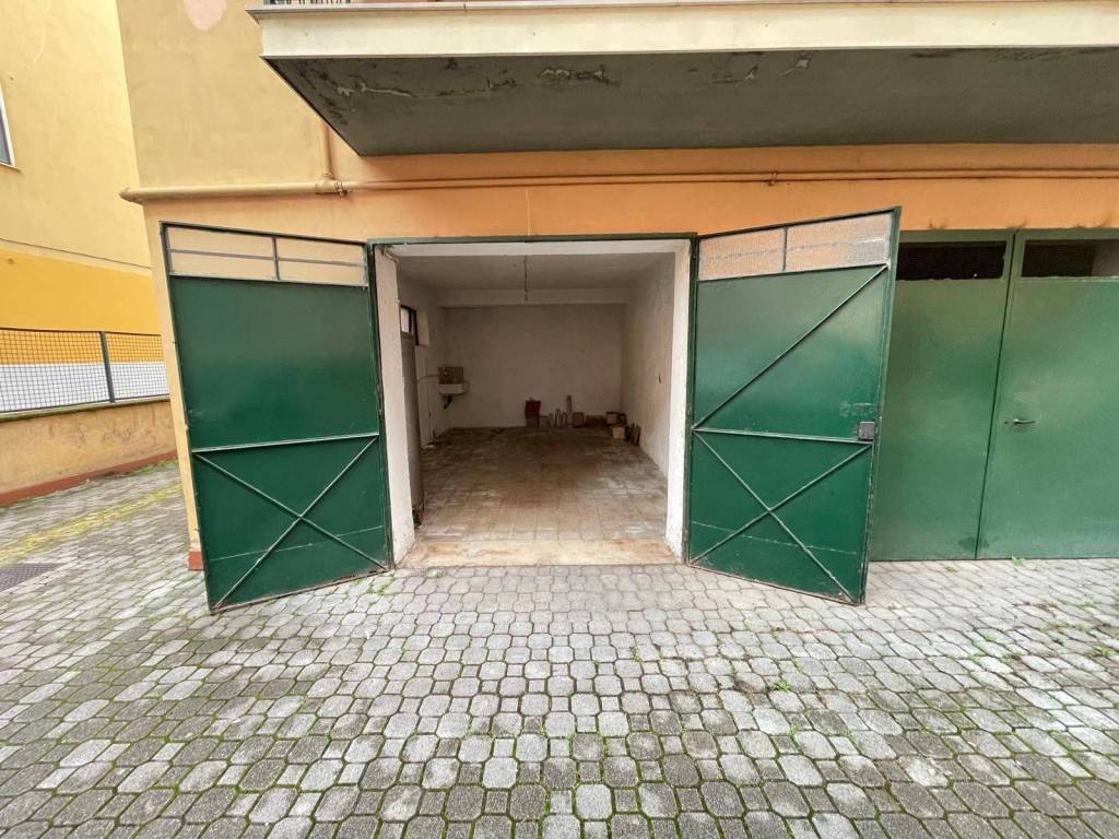 Box / garage a Benevento in Via Almerico Meomartini - Foto 4