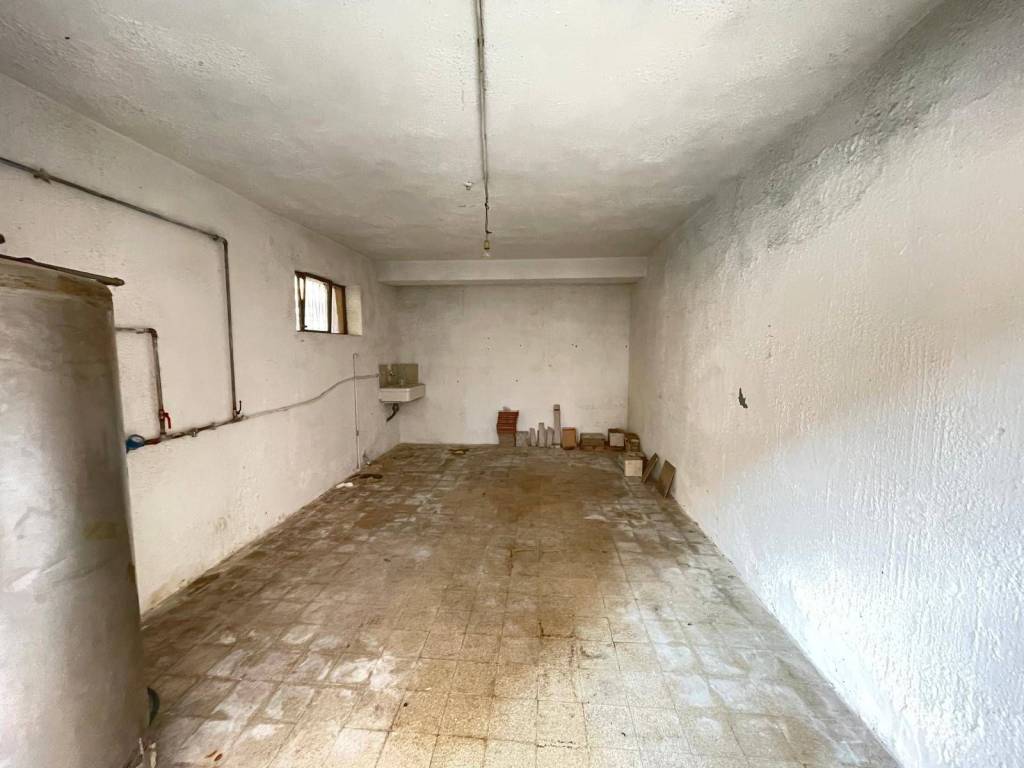 Box / garage a Benevento in Via Almerico Meomartini - Foto 5