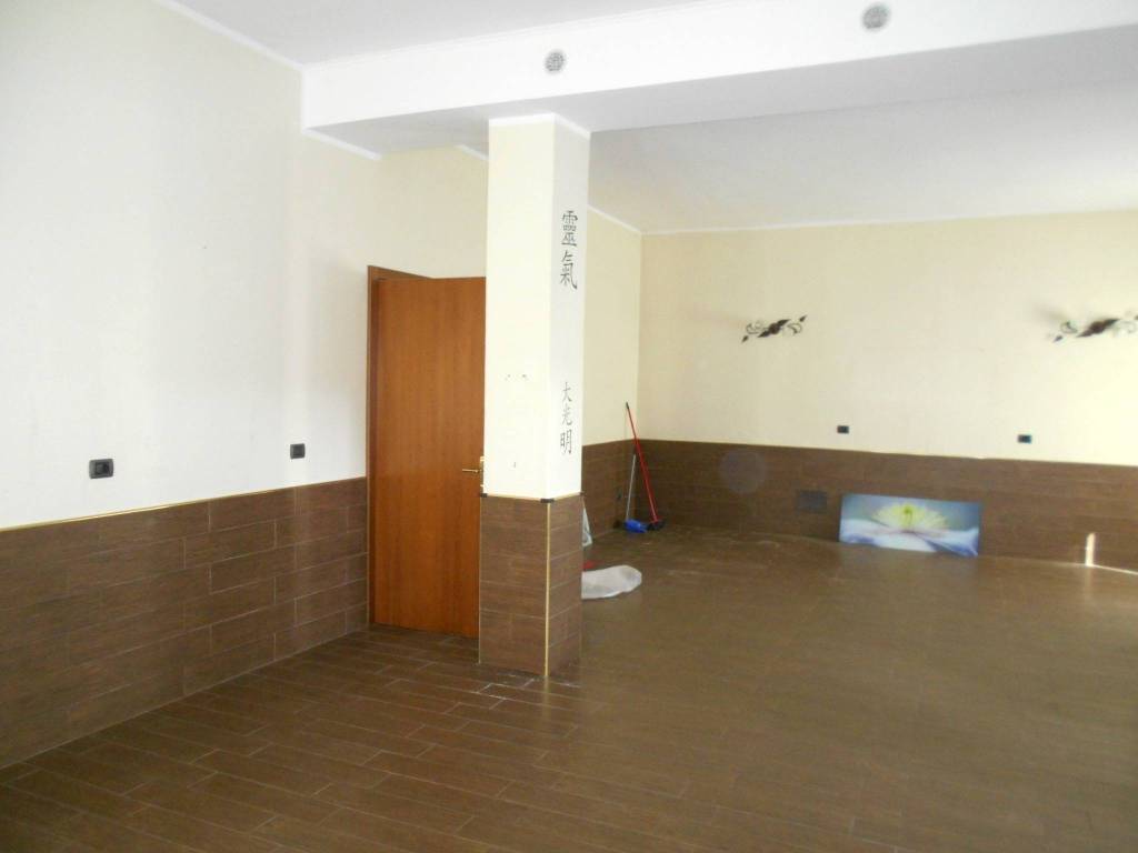 Appartamento a Carugo in Via Camillo Benso di Cavour, 1 - Foto 5