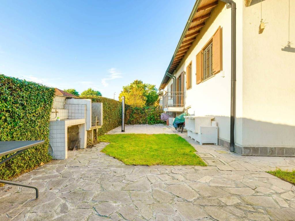 Villa a Saronno in Via Trieste , 26 - Foto 5