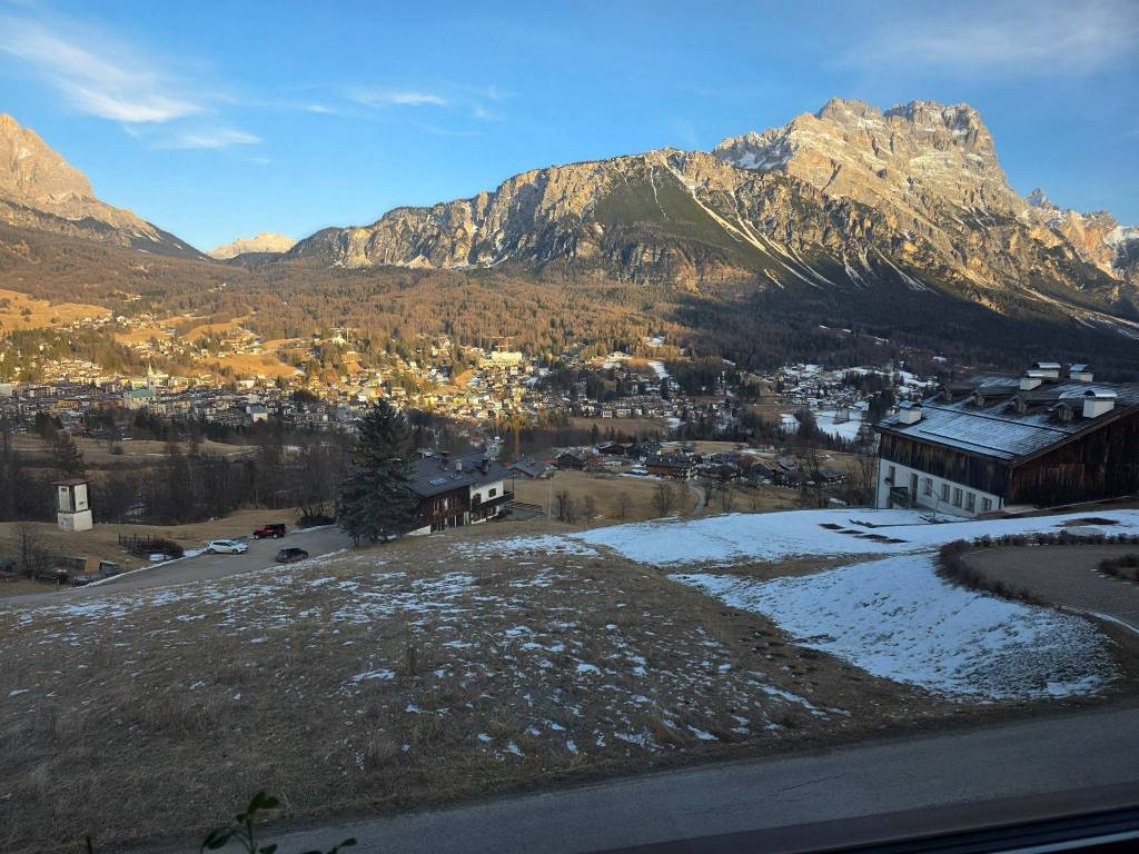 Appartamento a Cortina d'ampezzo in Località Col - Foto 2