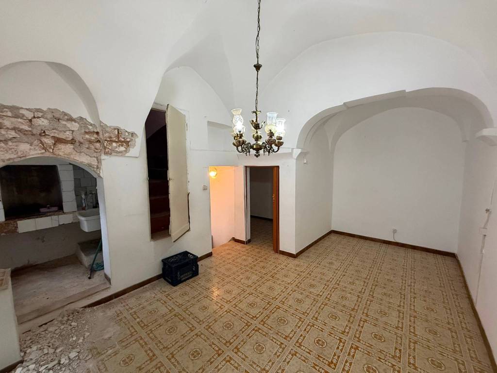 Casa indipendente a Ostuni in Corso Giuseppe Garibaldi - Foto 4