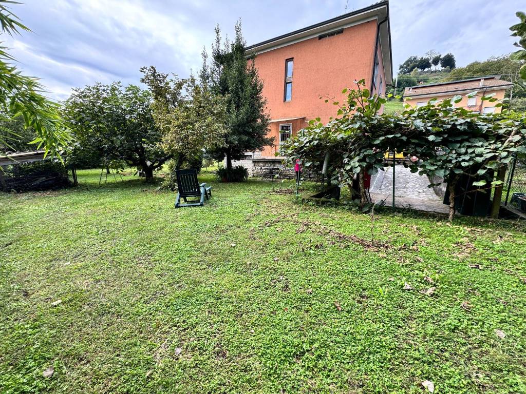 Villa a Bergamo in Via Valverde - Foto 3