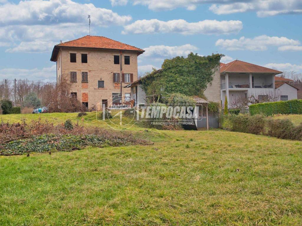 Villa a Lozzolo in Via Roma, 17 - Foto 3