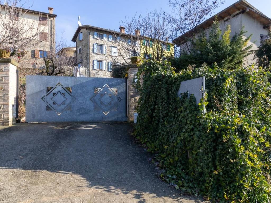 Rustico / casale a Neviano degli arduini in Via Crocile, 18 - Foto 2