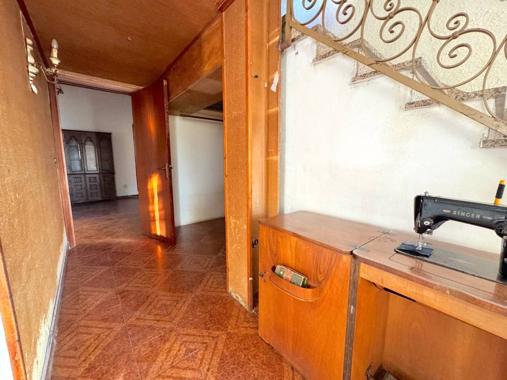 Casa indipendente a Prato in Via delle Lastre - Foto 4