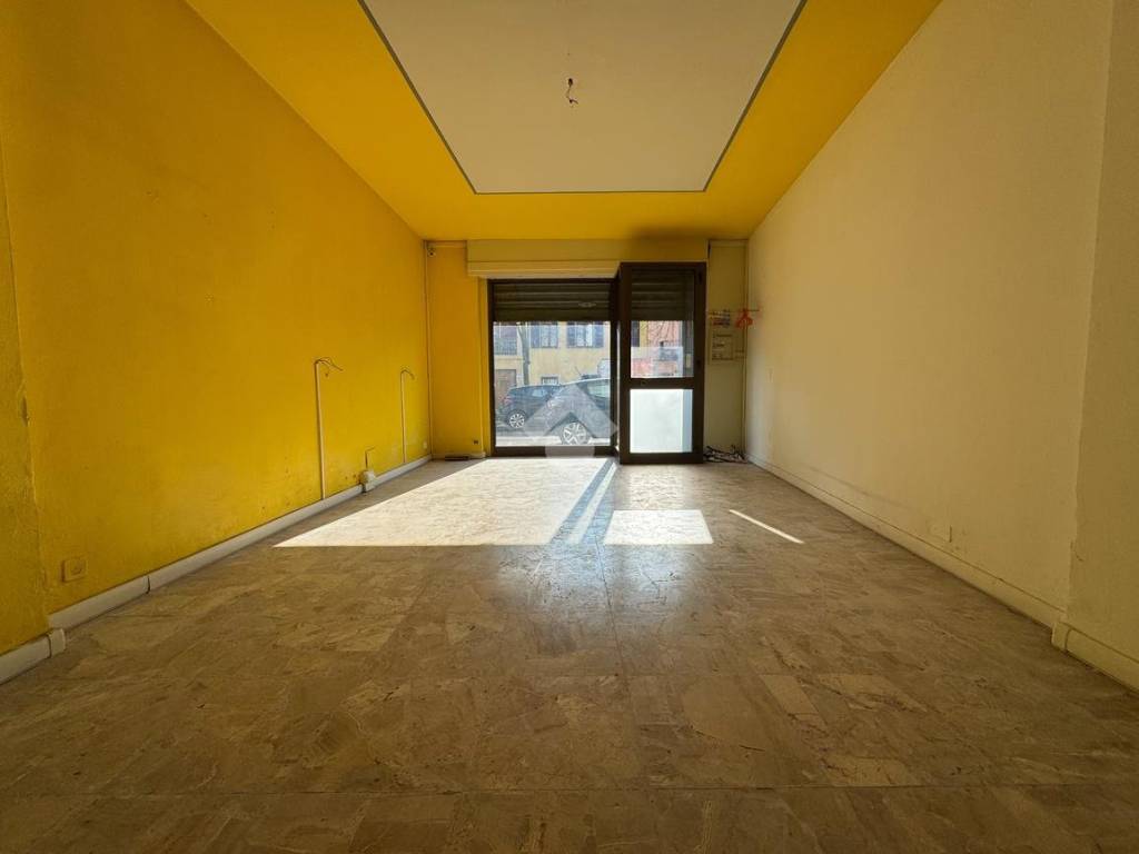Immobile a Galliate in VIALE TERESA ORELLI, 29 - Foto 2