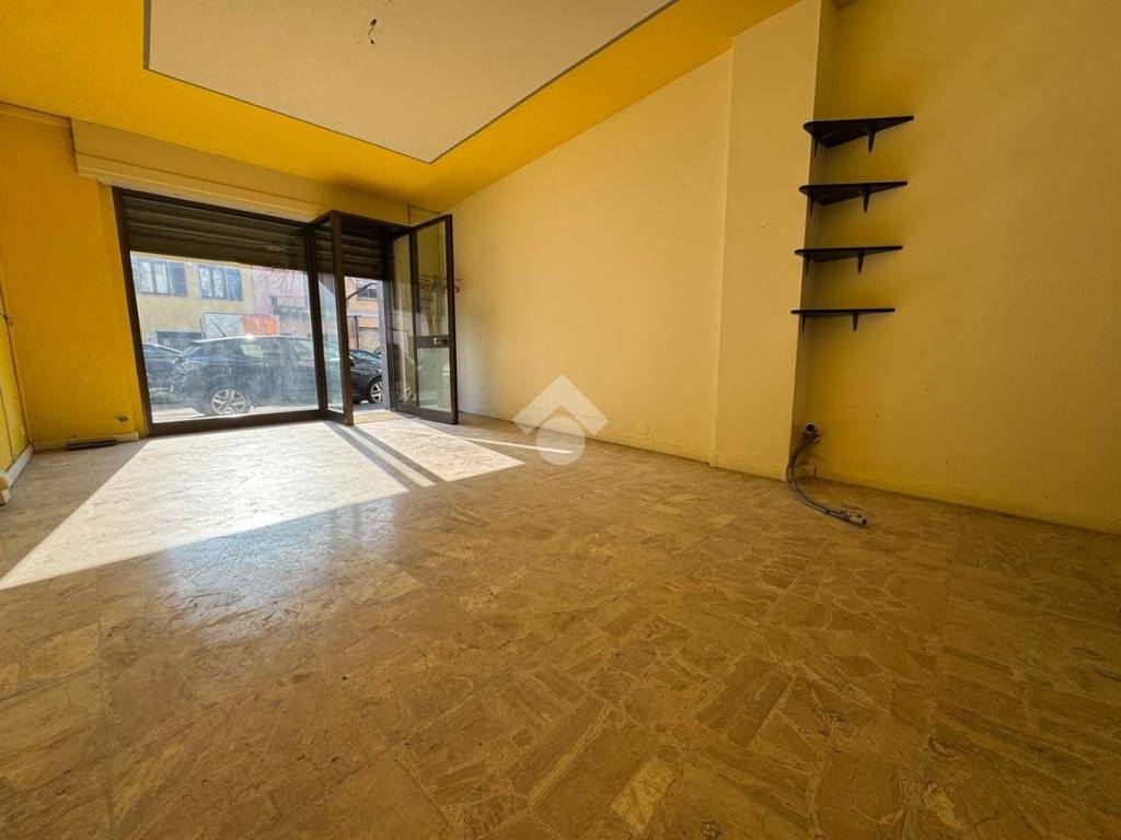 Immobile a Galliate in VIALE TERESA ORELLI, 29 - Foto 3