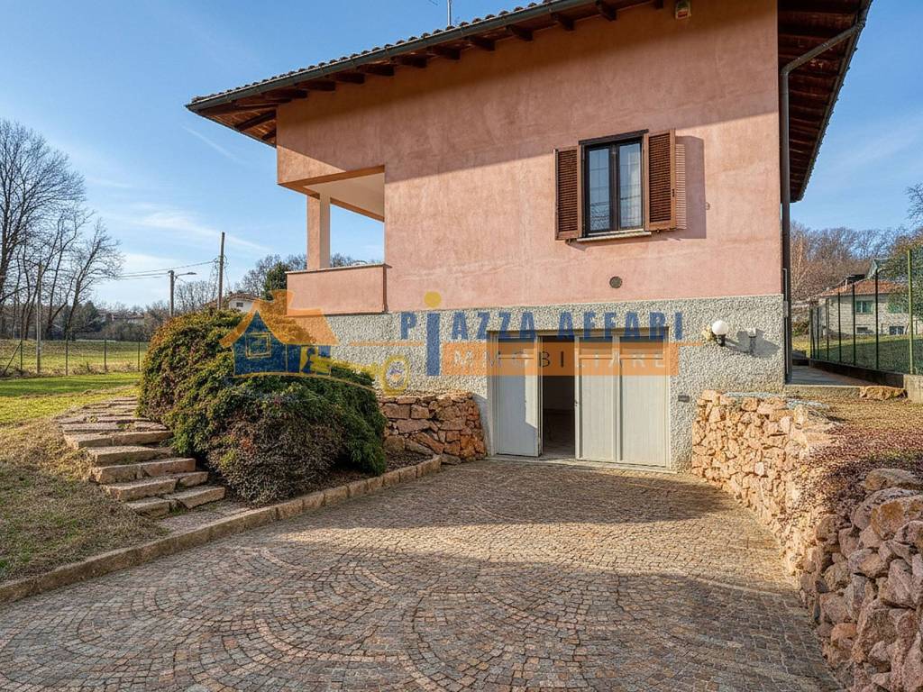 Villa a Albizzate in Via del Pozzo - Foto 2