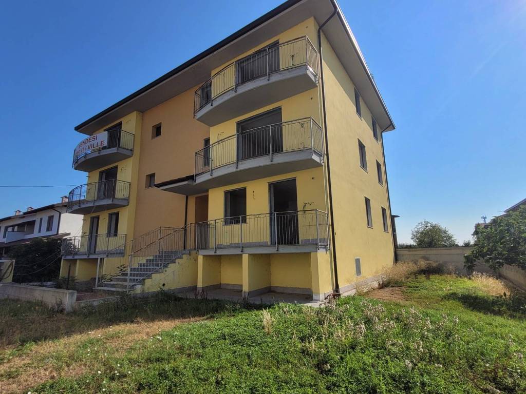 Appartamento a Vellezzo bellini in Via San Bartolomeo Apostolo - Foto 4