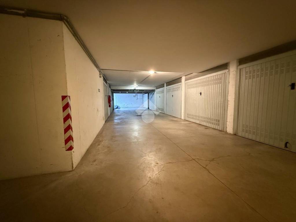 Box / garage a Trento in Via Luigi Einaudi - Foto 4