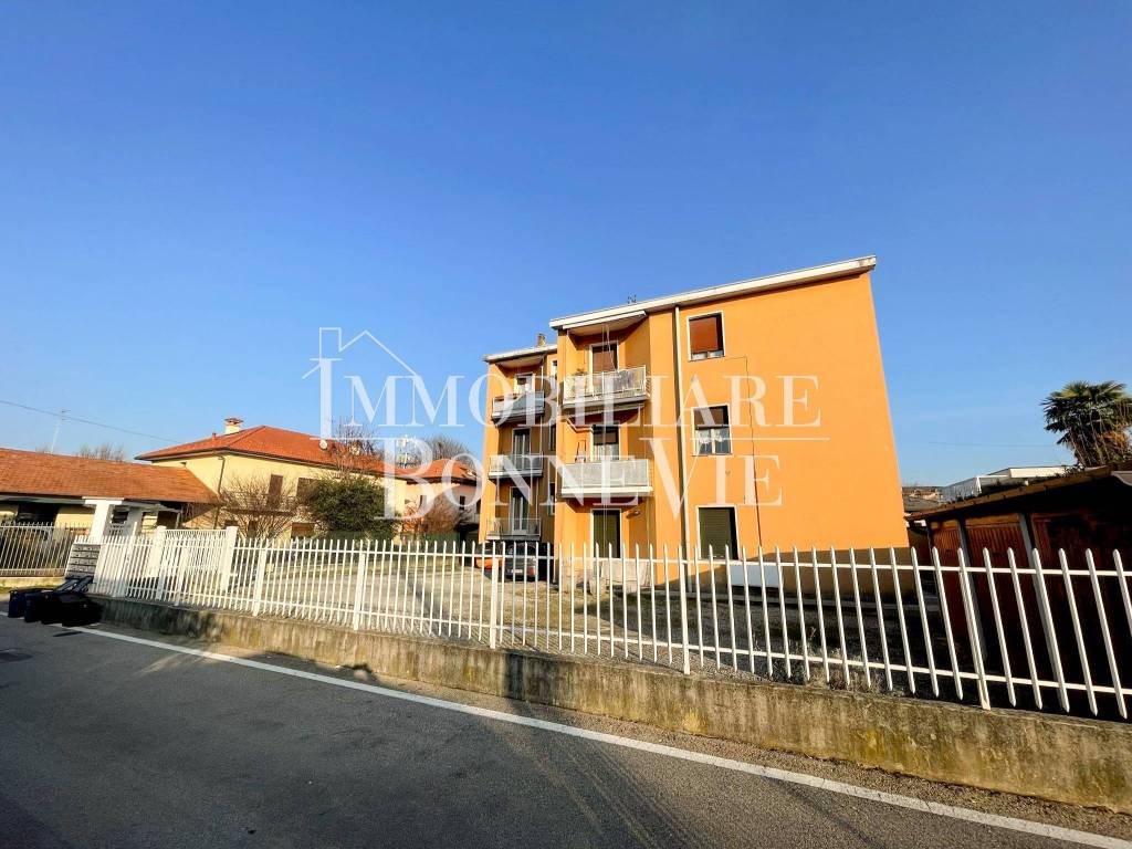 Appartamento a Cadorago in Via Giovanni Pascoli, 1 - Foto 4