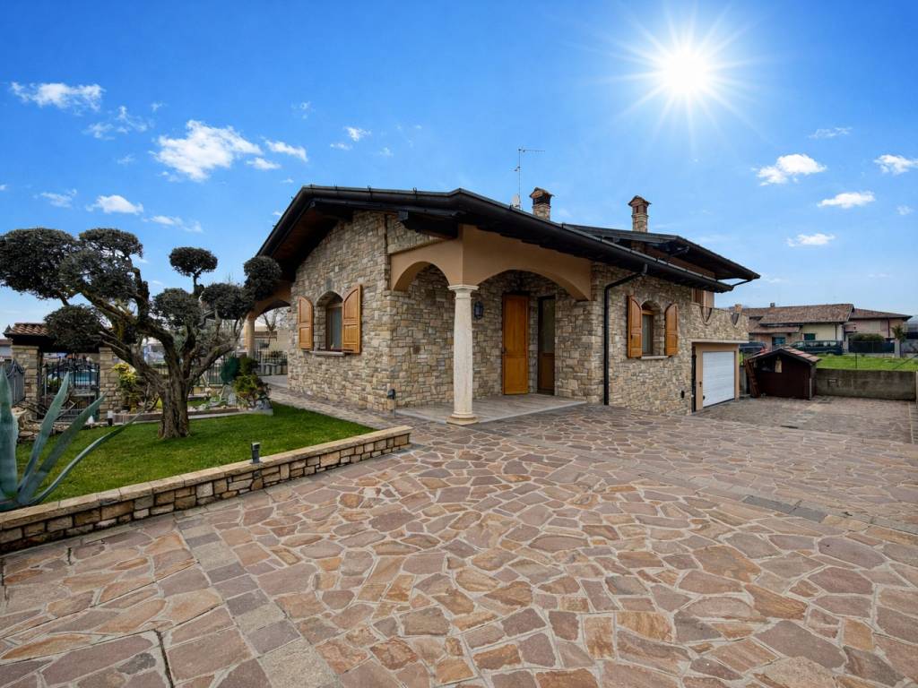 Villa a Comezzano-cizzago in Via Paolo VI - Foto 5