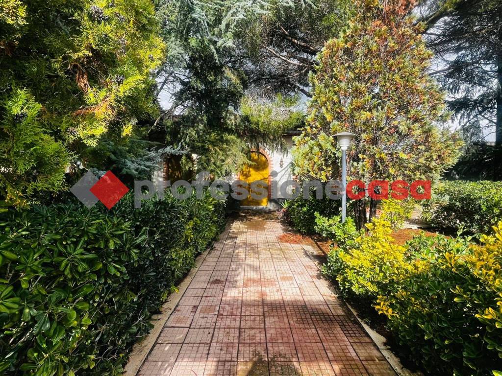 Villa a Nicolosi in Via Ragusa - Foto 3