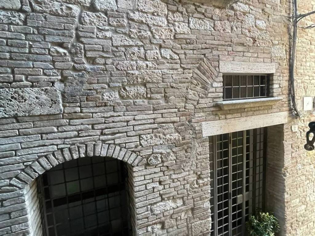 Appartamento a Perugia in Via Dei Priori, 66 - Foto 2