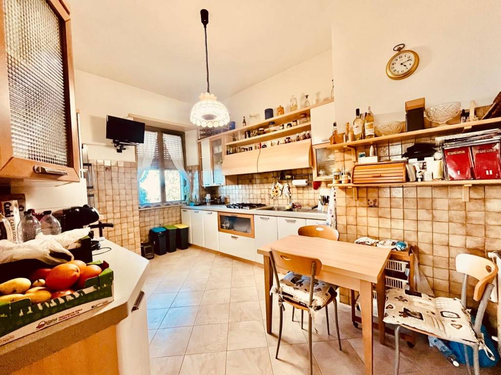 Appartamento a Viterbo in Strada Montagna, 2 - Foto 3