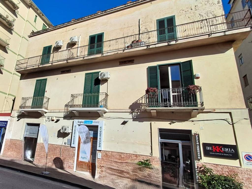 Appartamento a Salerno in Via Trento, 183 - Foto 2