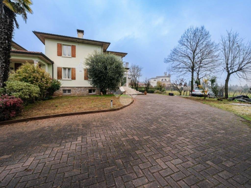 Villa a Botticino in Via Cave, 81 - Foto 2