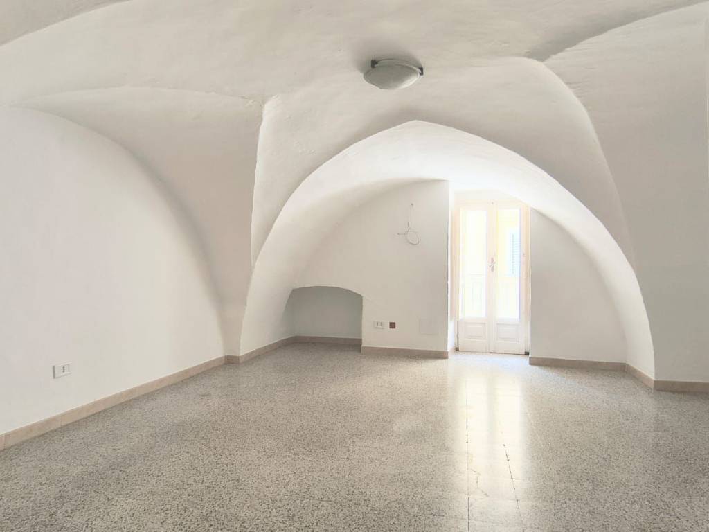 Casa indipendente a Fasano in Via Giuseppe Giusti - Foto 3