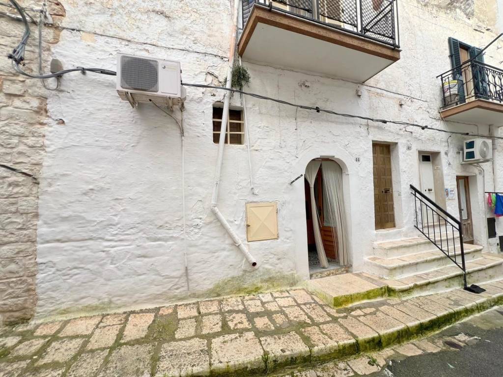 Casa indipendente a Ceglie messapica in Vico 2 Santoro Urgesi - Foto 5