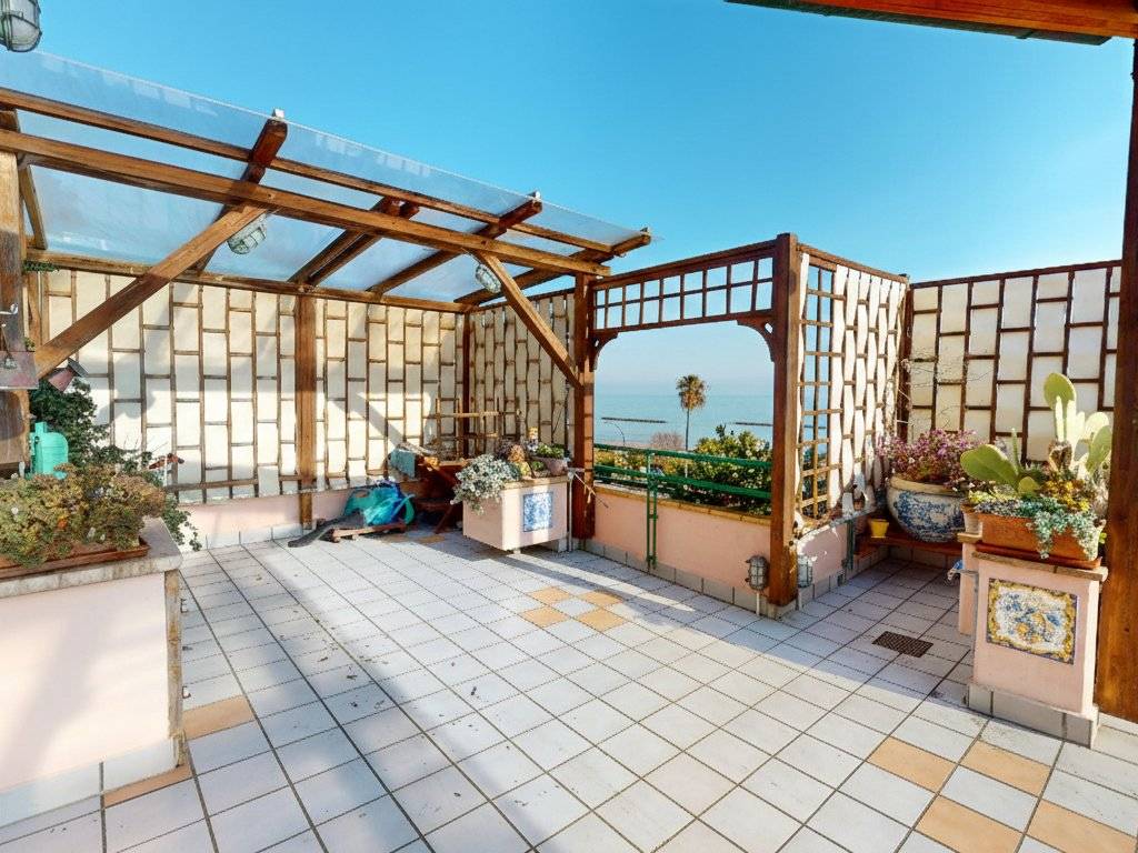 Attico / mansarda a San benedetto del tronto in Via Lucrezio Caro, 4 - Foto 2