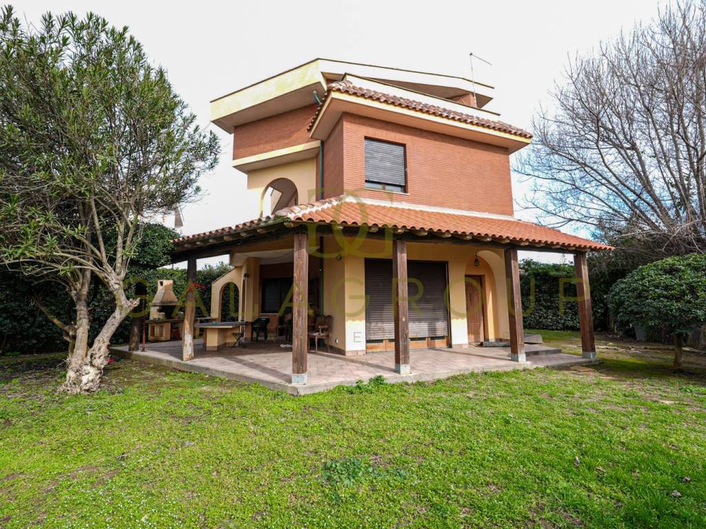 Villa a Fiumicino in Via Cerenova - Foto 2