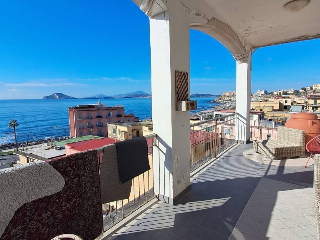 Appartamento a Pozzuoli in Via Gerolomini - Foto 2