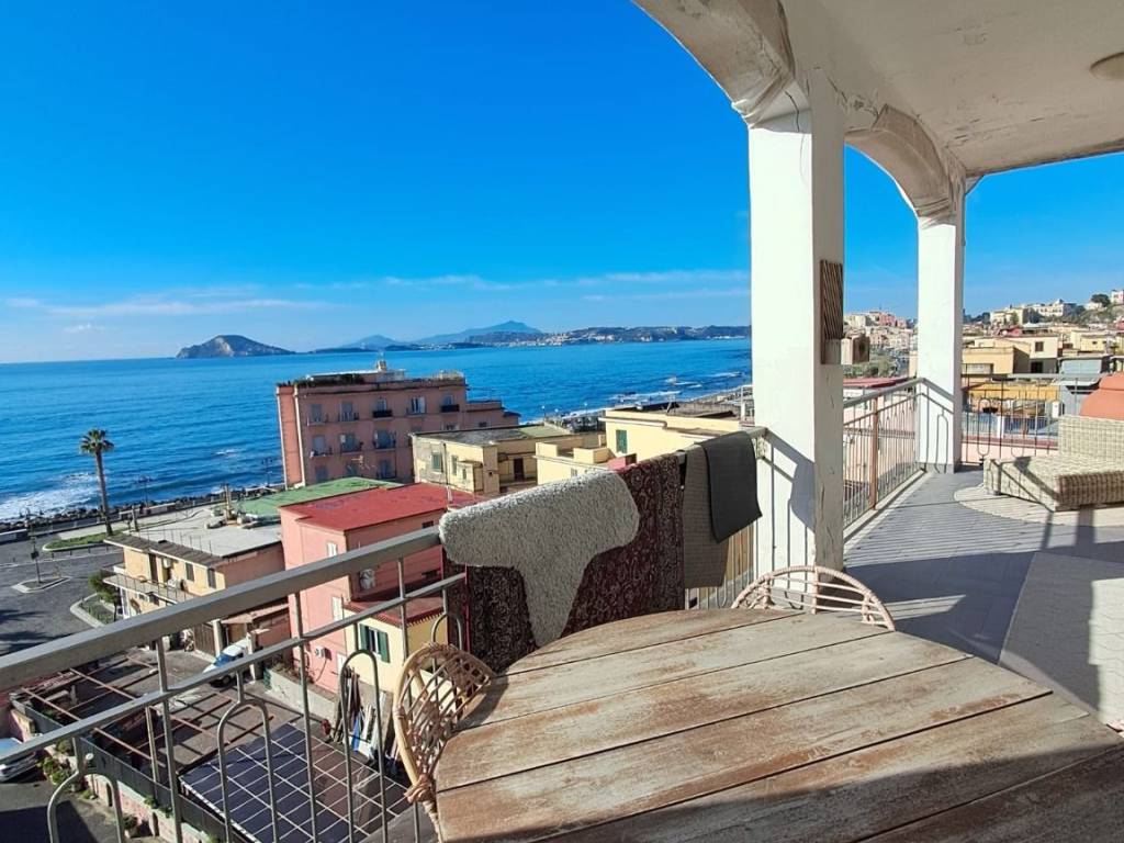 Appartamento a Pozzuoli in Via Gerolomini - Foto 4