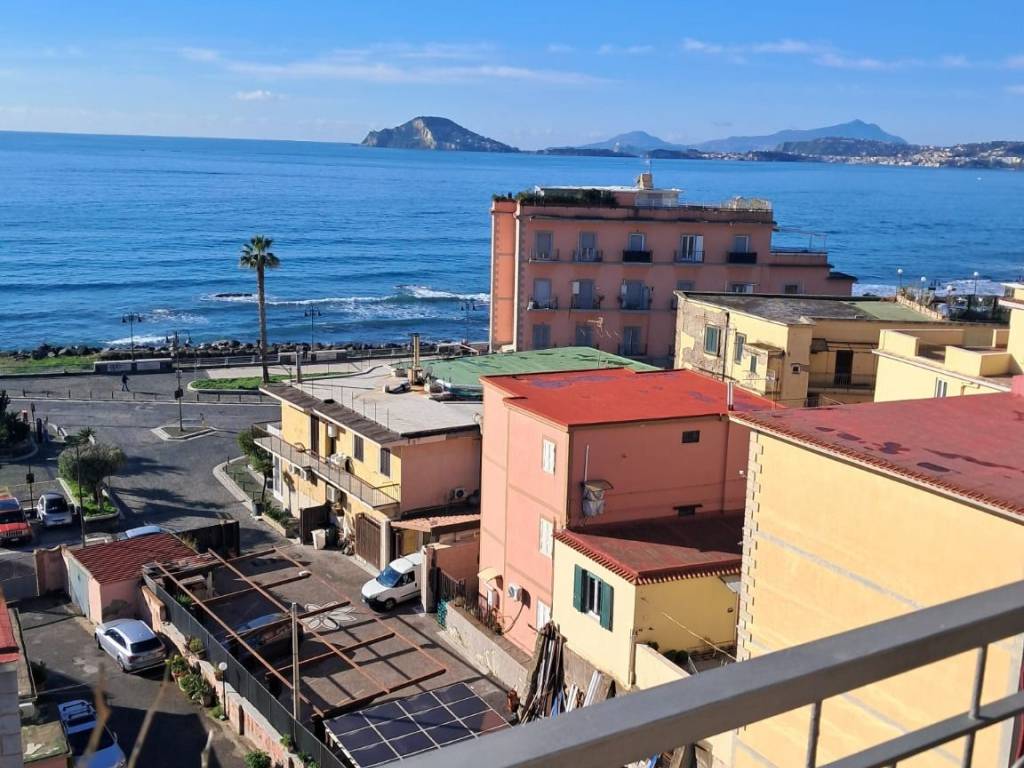 Appartamento a Pozzuoli in Via Gerolomini - Foto 5