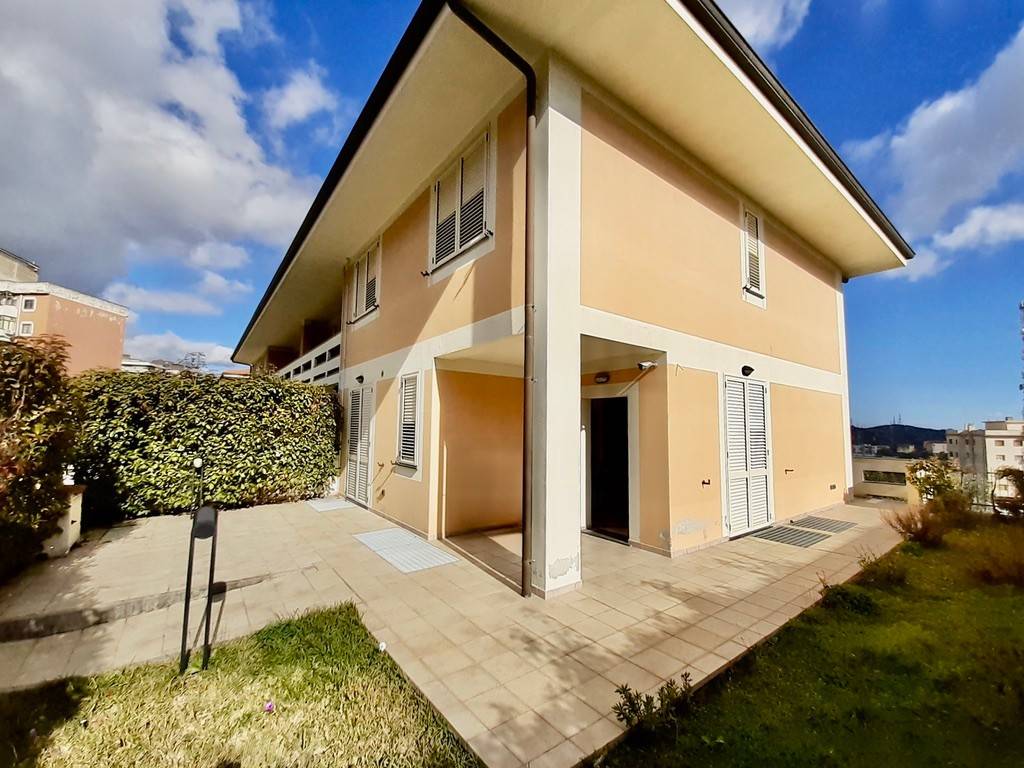 Villa a Catanzaro in Via Paolo Orsi - Foto 3