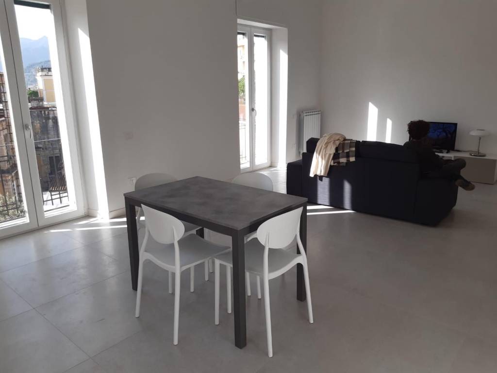Appartamento a Salerno in Via Giovanni Centola - Foto 3
