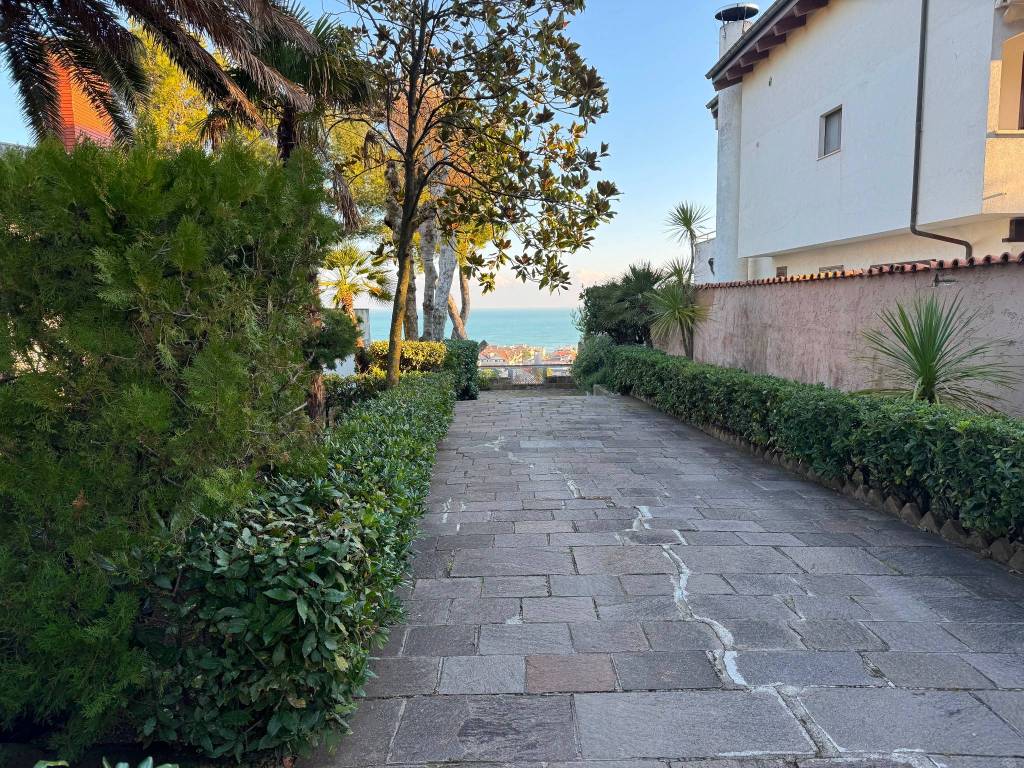Villa a Francavilla al mare in Viale De Pini - Foto 3