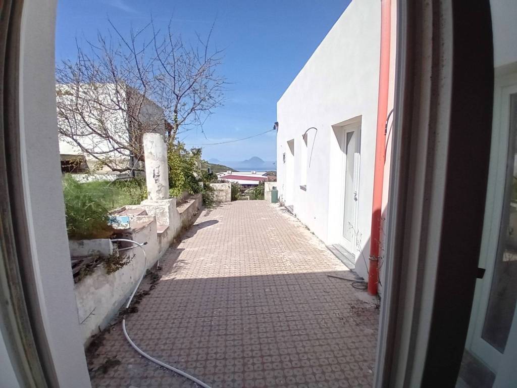 Villa a Lipari in Via Area Morta - Foto 3