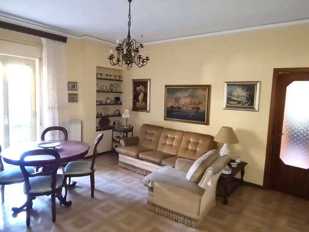 Appartamento a Aci castello in Via Mario Rapisardi - Foto 2